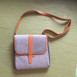 Shoulder bag